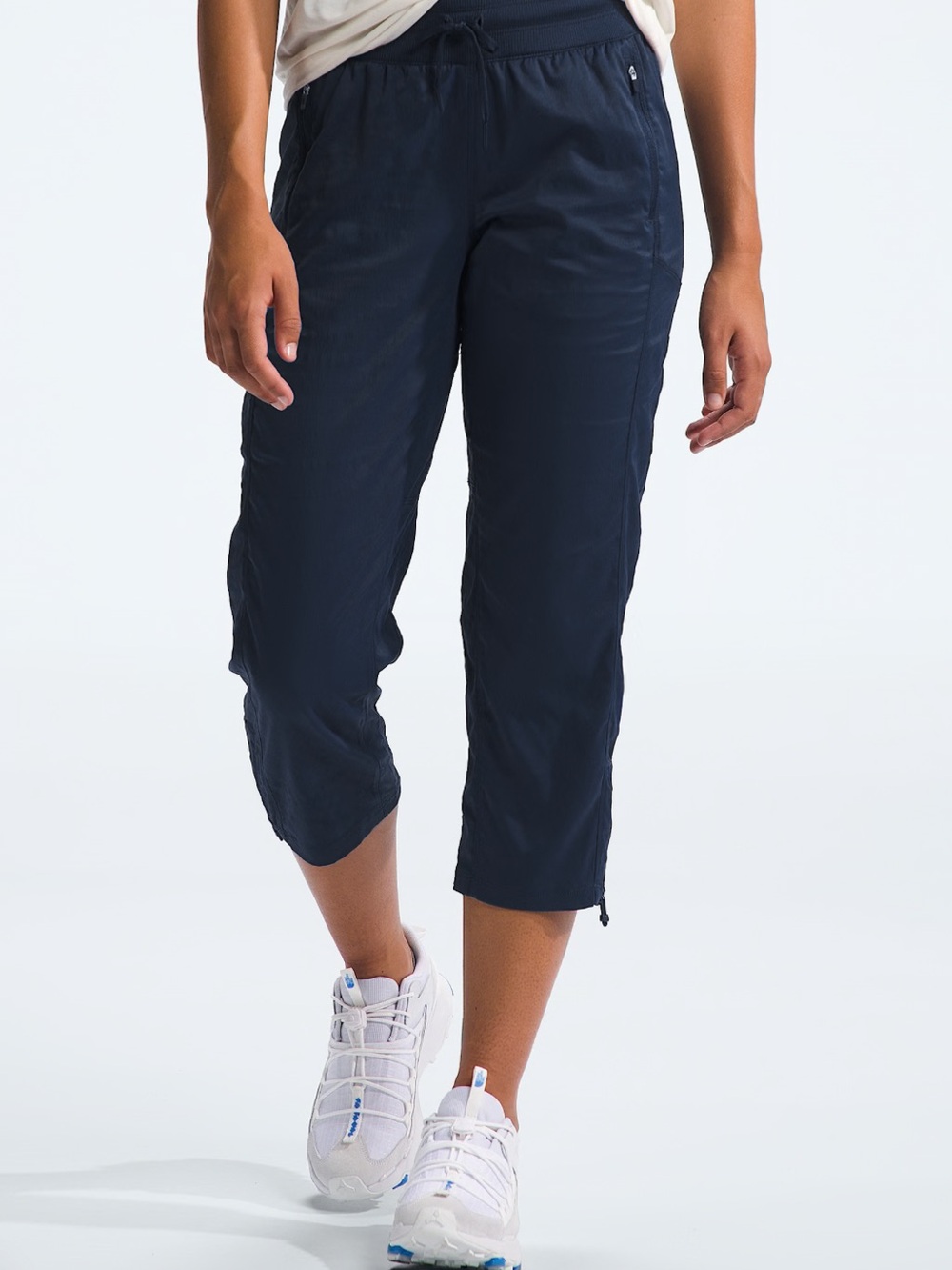The North Face Aphrodite Motion Capri Pants Size Large Black Pull On Hiking NWOT